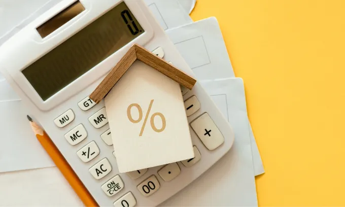 Calculator out planning for a home loan rate rise. 