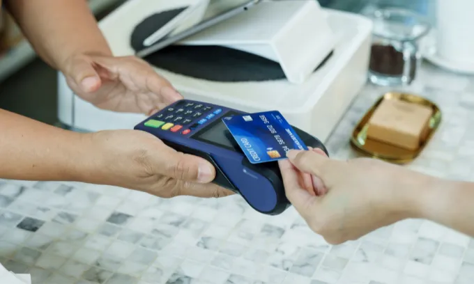 Many household wallets remain wide open despite increase in credit card debt