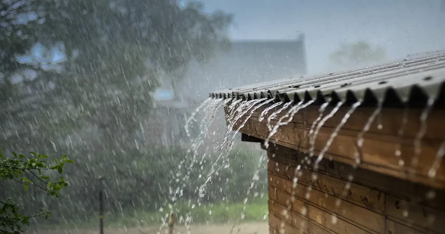 Rain running of a roof