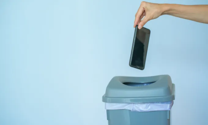 Mobile Phone Recycling: What To Do With Your Old Phone