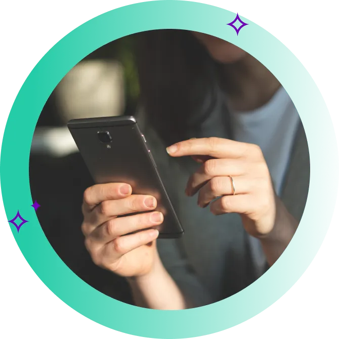 Person compares mobile phone and internet bundles