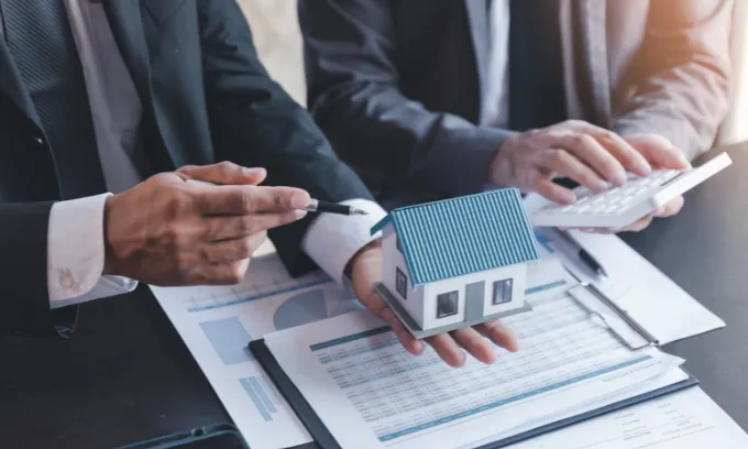 Price war ignites: 23 lenders defy RBA hikes... but only for new customers