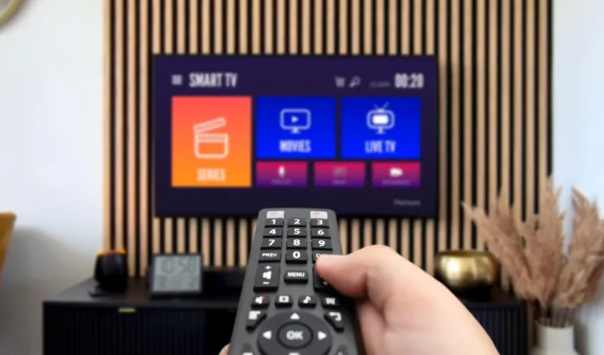 Streaming on a smart TV.kpg