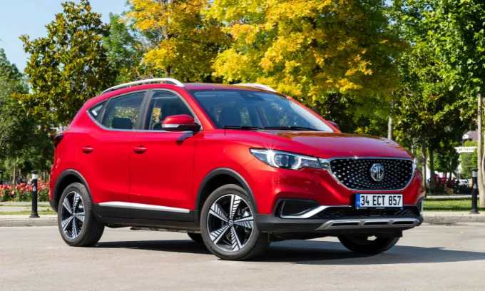 MG ZS in a sunny park